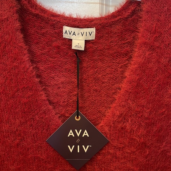 ✨✨Host Pick!✨✨Ava & Viv fuzzy red pullover plus size NWT - Picture 2 of 10